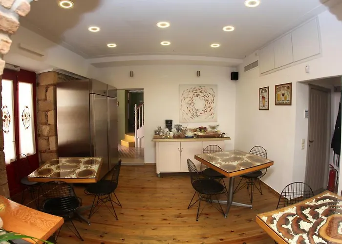 Πανσιόν Messini